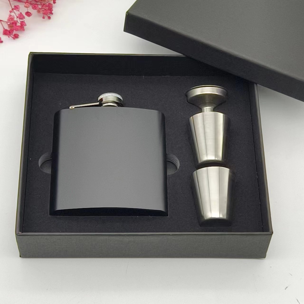 Custom Wedding Groomsman Gift  - огляд і ціна Men'S Grooming Gift Box